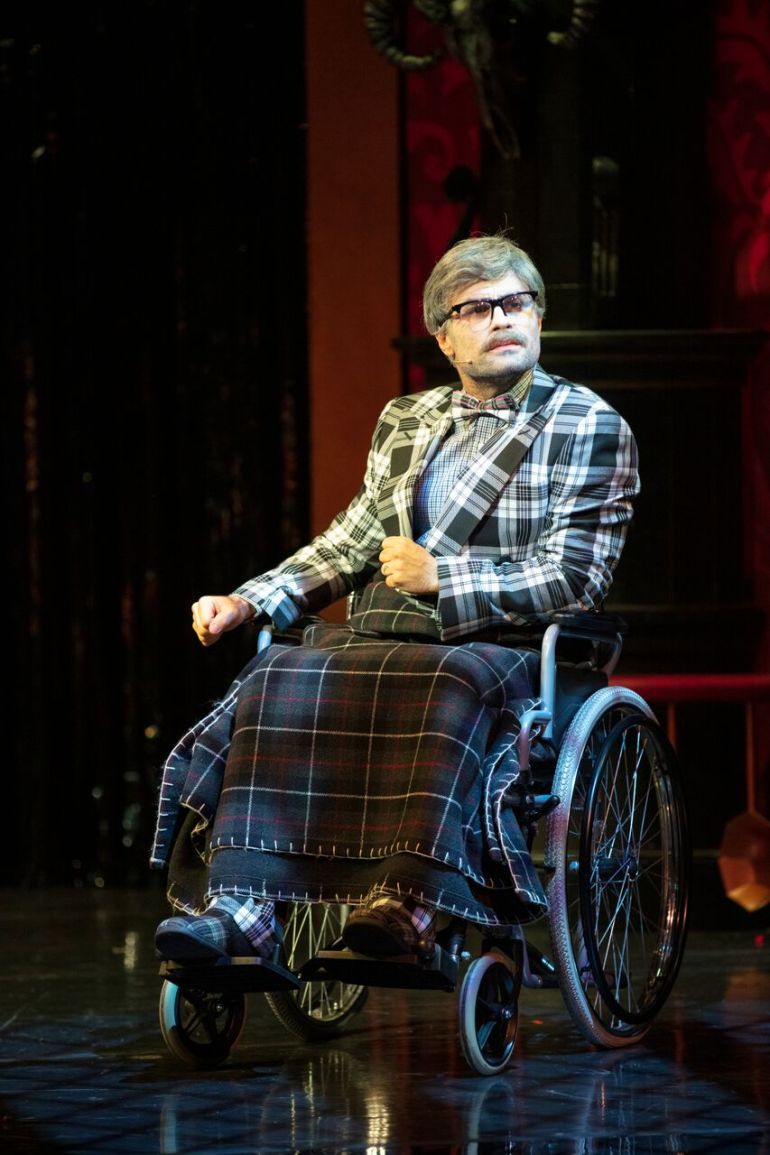 Dr Everest Scott.jpg